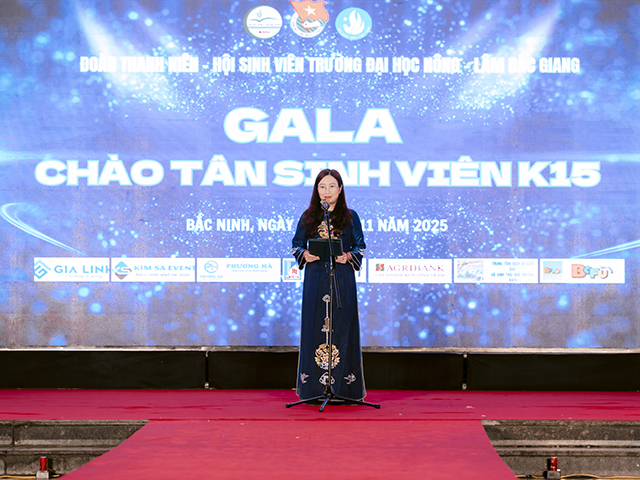 Hoành tráng đêm Gala chào tân sinh viên K15 – Miss BAFU 2025